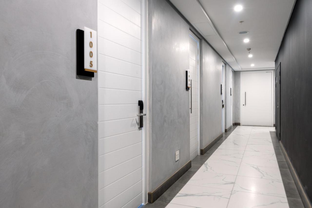 Reserved Suites Illovo Йоханесбург Екстериор снимка