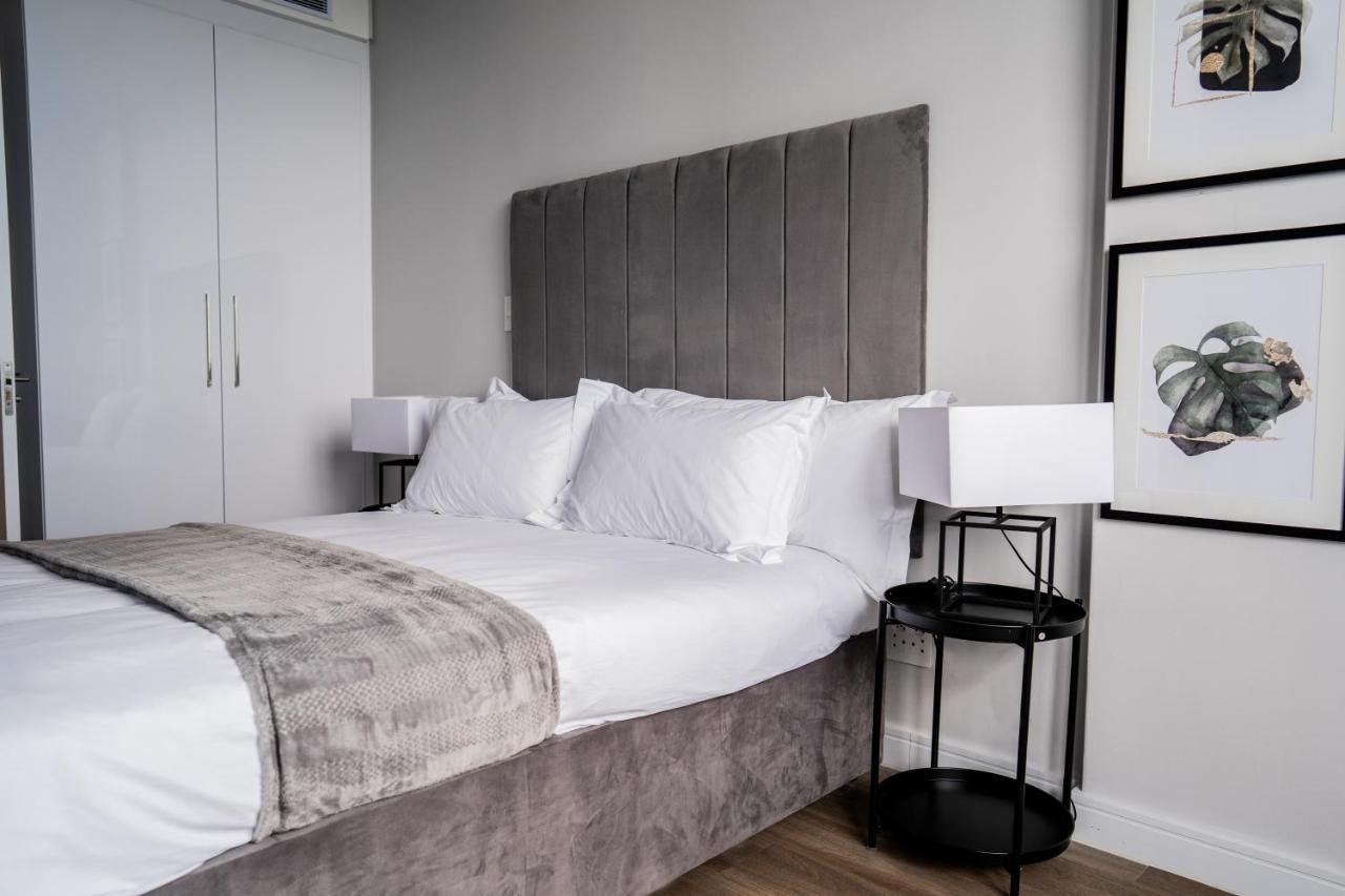 Reserved Suites Illovo Йоханесбург Екстериор снимка