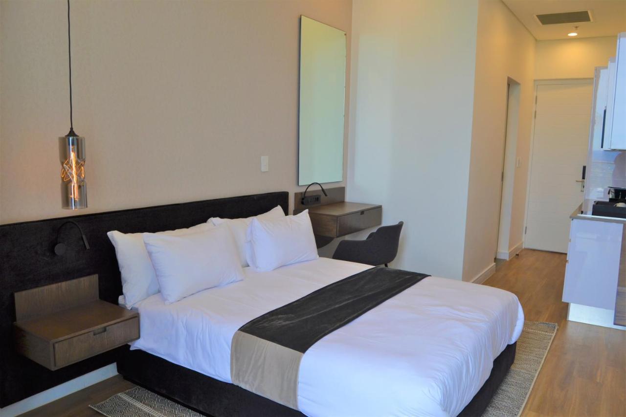 Reserved Suites Illovo Йоханесбург Екстериор снимка