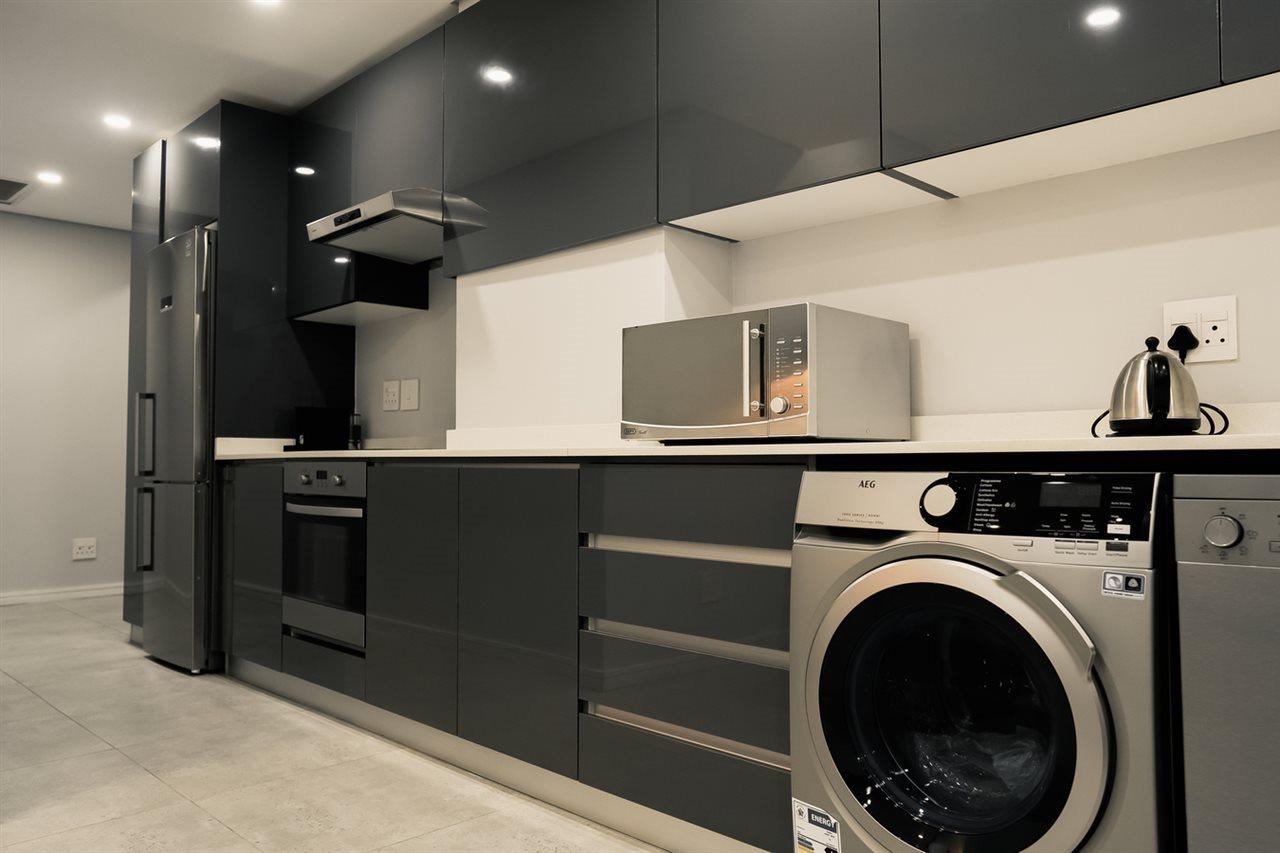 Reserved Suites Illovo Йоханесбург Екстериор снимка