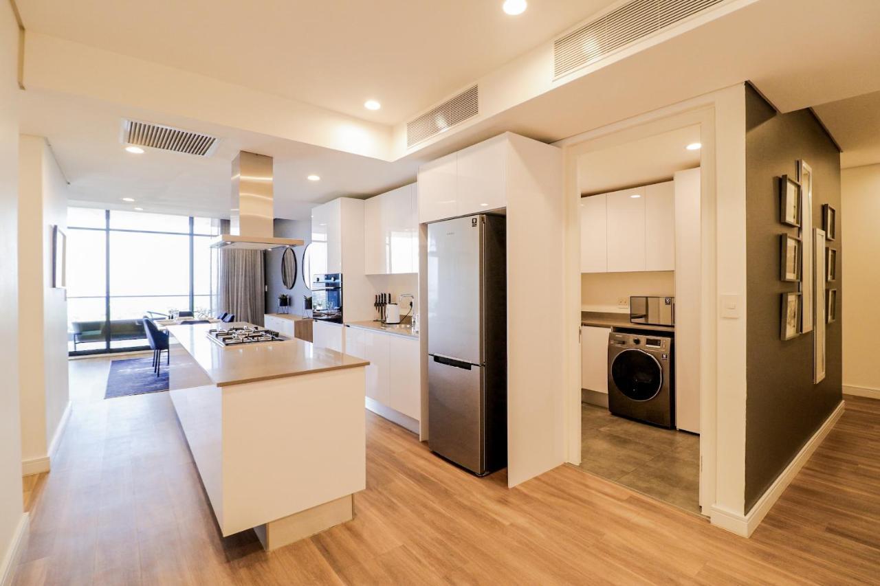 Reserved Suites Illovo Йоханесбург Екстериор снимка