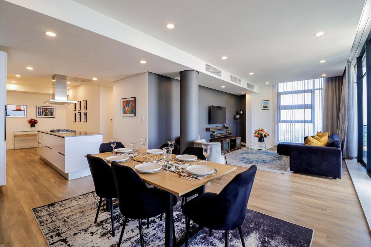 Reserved Suites Illovo Йоханесбург Екстериор снимка